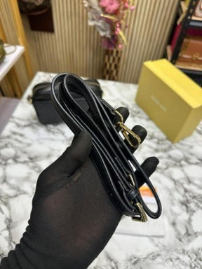 MICHAEL  KORS HUDSON JETSET EAST WEST CAMERA BAG WITH ORIGINAL BOX AND DUST BAG (BLACK) 23008