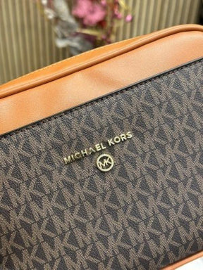 MICHAEL  KORS HUDSON JETSET EAST WEST CAMERA BAG WITH ORIGINAL BOX AND DUST BAG (BROWN) 23008