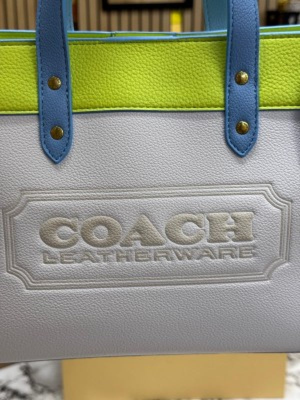 Coach  Field  Tote  Bag  Two  Tone  In  Colorblock  Signature  With  Double  Og  Box  And  DustBag  Including  CarryBag  (Yellow)