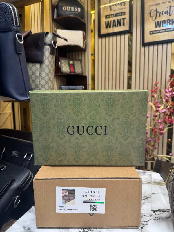 GUCC  I GG SUPREME BELT BAG WITH OG DOUBLE BOX INCLUDING CARRY BAG PREMIUM QUALITY