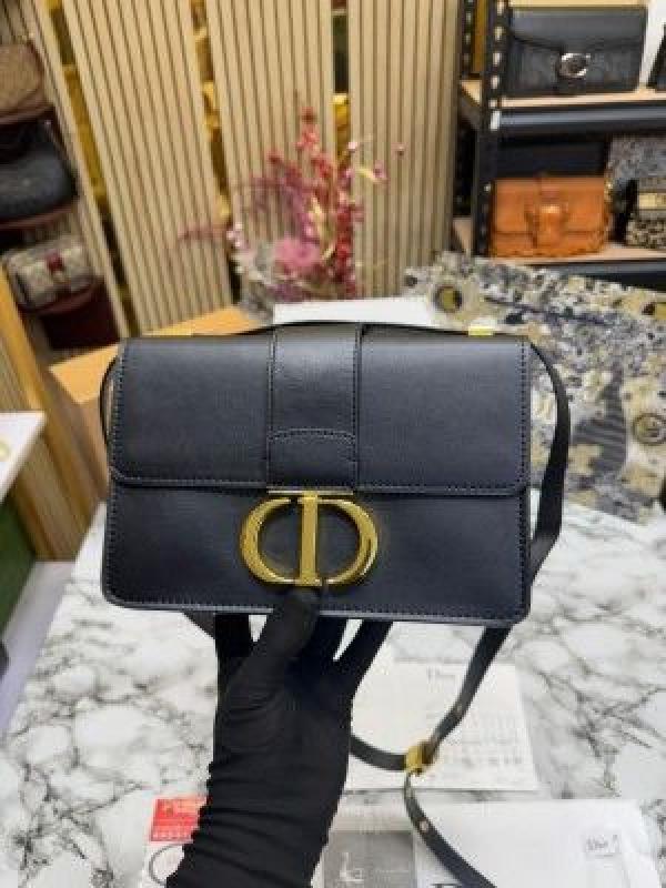 CHRISTIAN DIO  R MONTAIGNE FLAP BAG WITH OG DOUBLE BOX INCLUDING CARRY BAG PREMIUM QUALITY (BLACK)