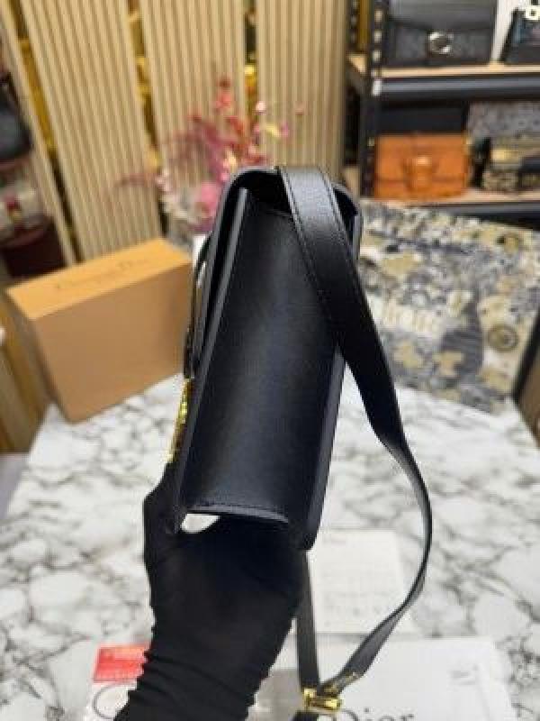CHRISTIAN DIO  R MONTAIGNE FLAP BAG WITH OG DOUBLE BOX INCLUDING CARRY BAG PREMIUM QUALITY (BLACK)