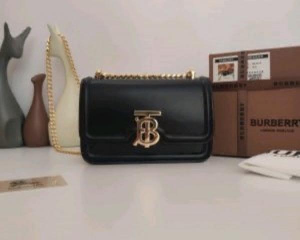 BURBERR  Y TB SMOOTH LEATHER CHAIN SHOULDER DUST BAG PREMIUM QUALITY BLACK