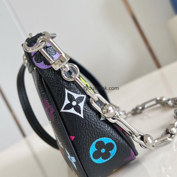 Louis  vuitton  murakami  takashi  pochette  with  folding  box  5437