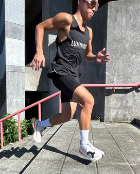 ON RUNNING CLOUD BOOM WHITE with cloud extra insole