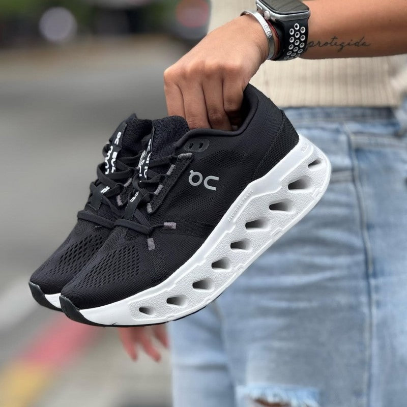 On Cloud Surfer 2 Black Running