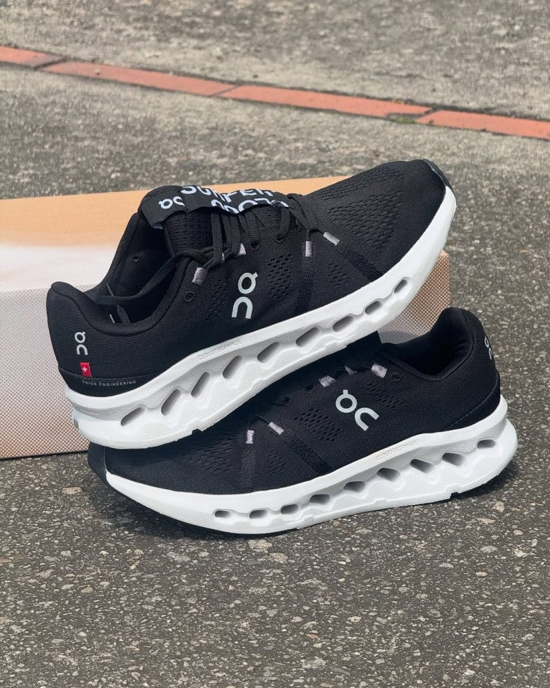 On Cloud Surfer 2 Black Running