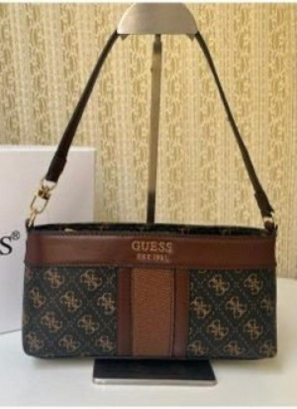 GUESS  Womens  Ginevra  Shoulder  Bag  with  box  5271