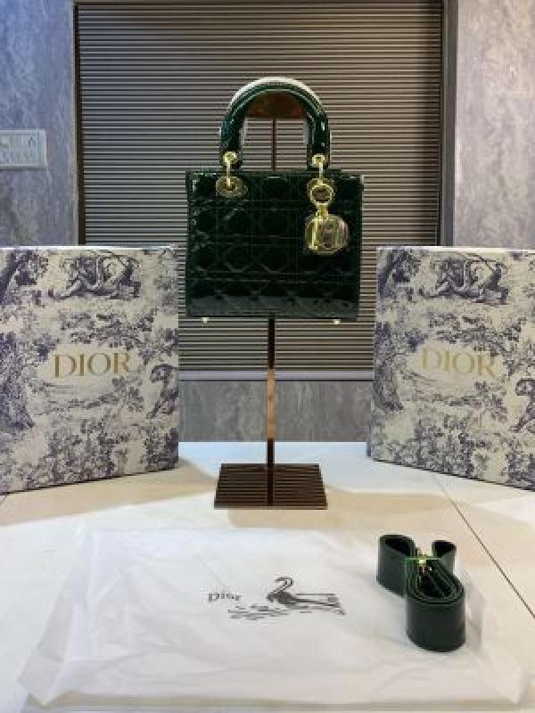 Christian dior lady latest edition with brand box 5356