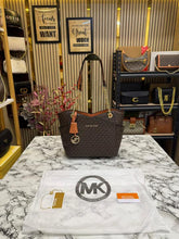 Michael  Kors Jet Set Travel Tote Bag With Dust Bag (Brown)
