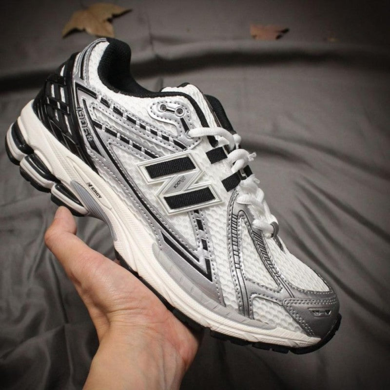 New Balance 1906R silver black 198