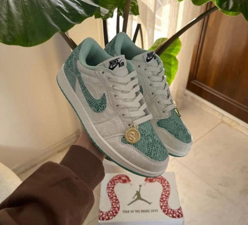 Nike Jordan Retro 1 Low Year Of The Snake 752