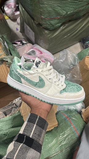 Nike Jordan Retro 1 Low Year Of The Snake 752