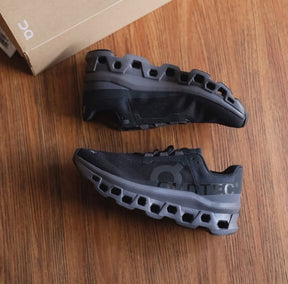 On CloudMonster 2 Black 762