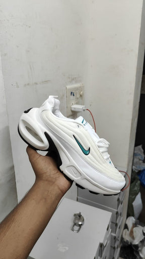 Nik ee AirMax Portal white and green 190