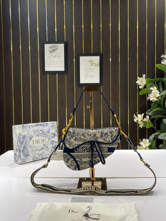 Dior  saddle  jungle  safari  print  with  og  box(8088 design)