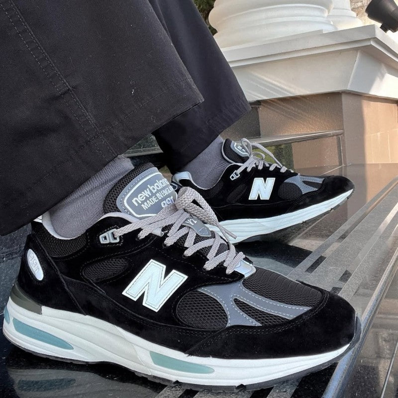 New Balance 991v2 Black Grey