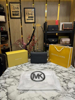 Michael  Kors Hendrix Signature Shoulder Bag With Box Dust Bag Including Carry Bag (Black)