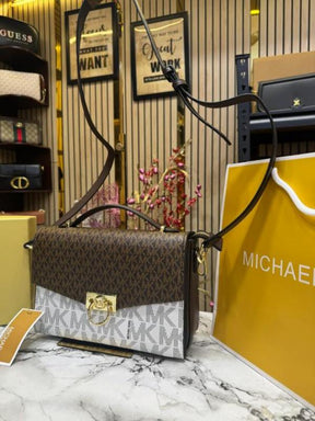 Michael  Kors Hendrix Signature Shoulder Bag With Box Dust Bag Including Carry Bag (Coffee White)