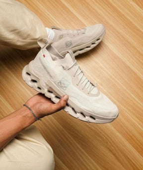 Loewe x on cloud running tilt 2.0 sand