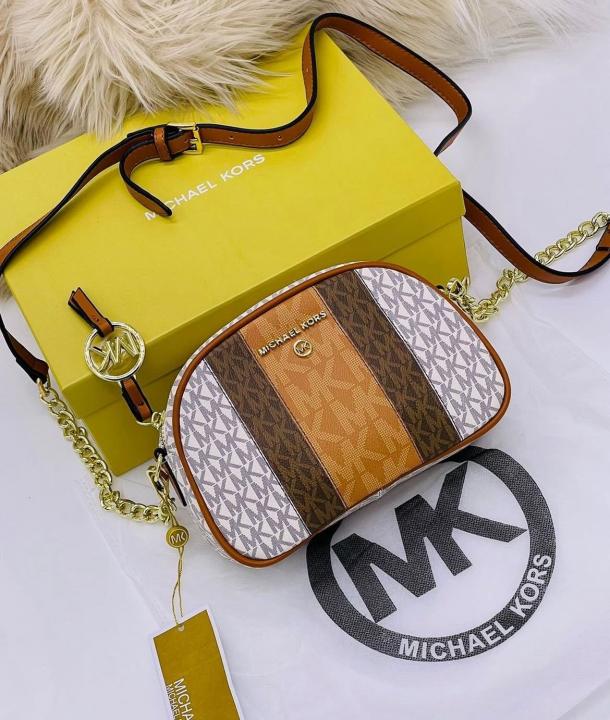 Michael  kors  oval  crossbody  bag  withog  box(10296 1 biege)