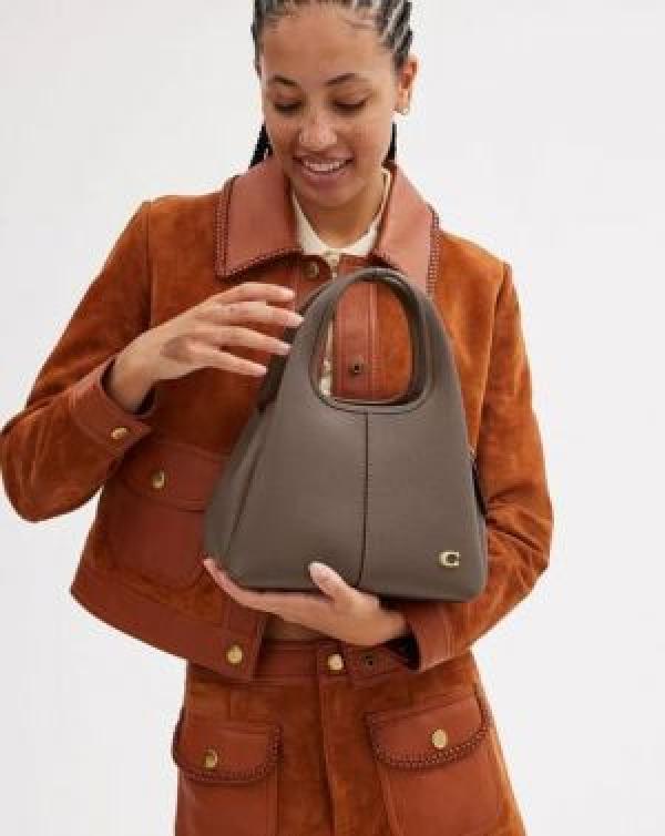 COACH  Lana  shoulder  bag  with  folding  box  5156