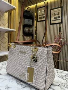 MICHAE  L KORS CYNTHIA HANDBAG WITH OG DUST BAG PREMIUM QUALITY (BIEGEBROWN)