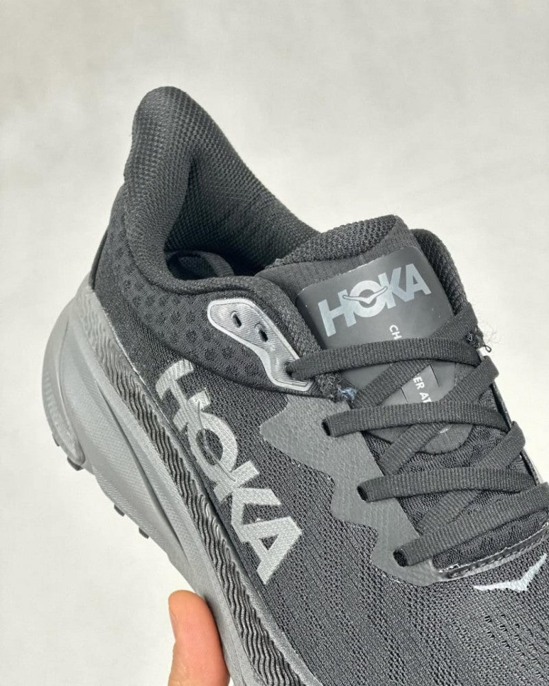 Hoka Challenger ATR 7 Black 254