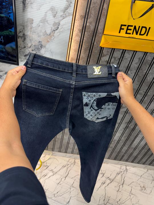 LOUIS VUITTON IMPORTED ARTICLE DENIM JEANS MR105