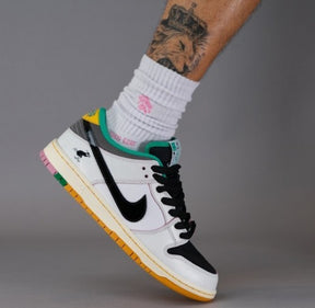 Nikee SB Dunk Low X CSEF Clear Emerald 592
