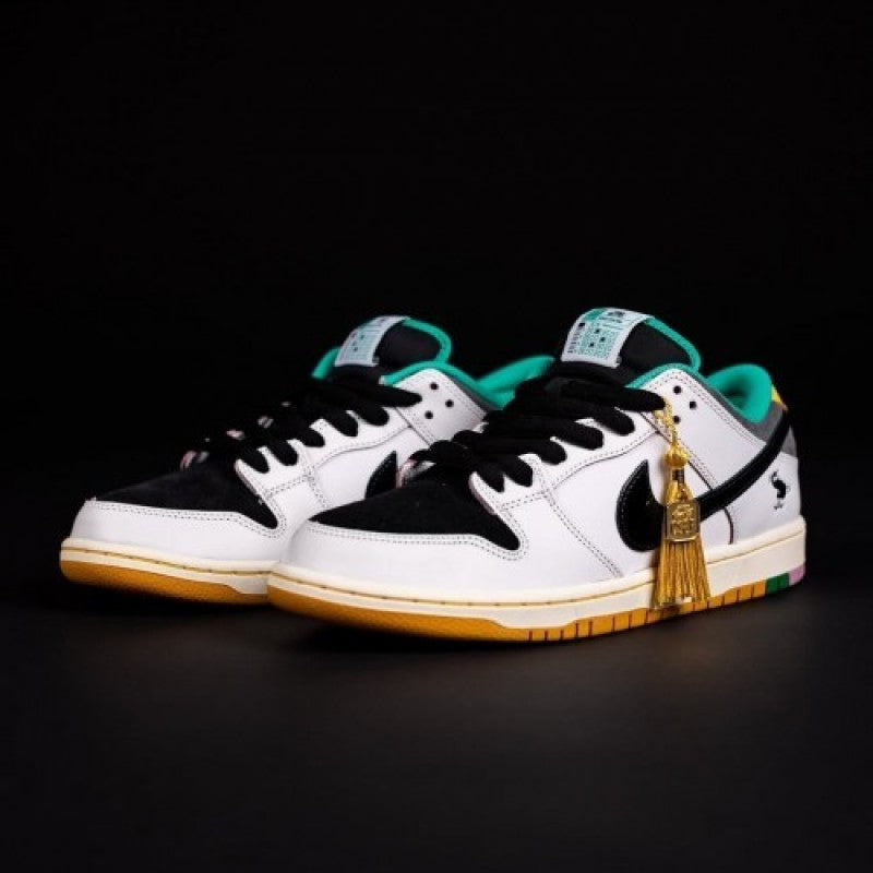 Nikee SB Dunk Low X CSEF Clear Emerald 592