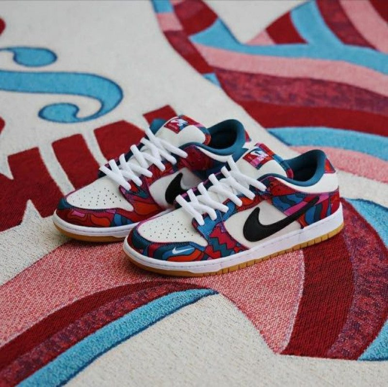 E sb dunk low parra multi