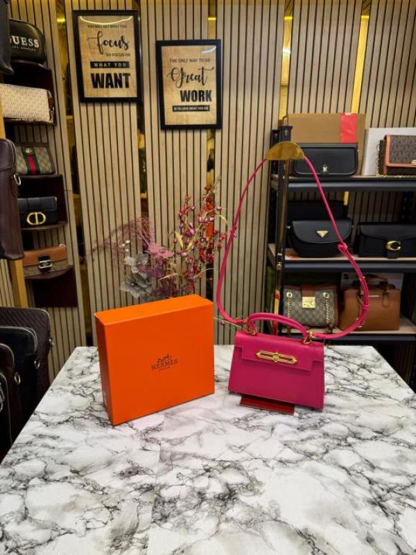 Hermes Kelly Top Handle Bag With Box (Rose)