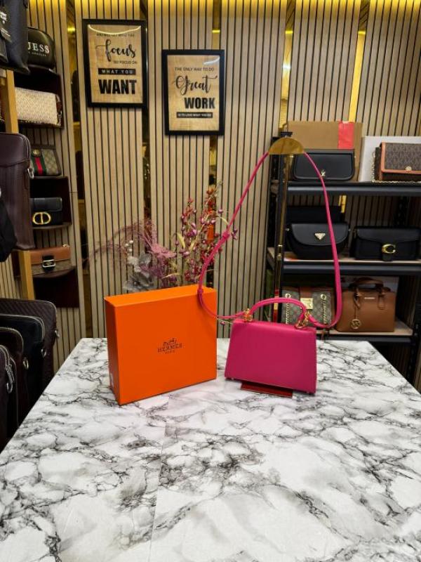 Hermes Kelly Top Handle Bag With Box (Rose)