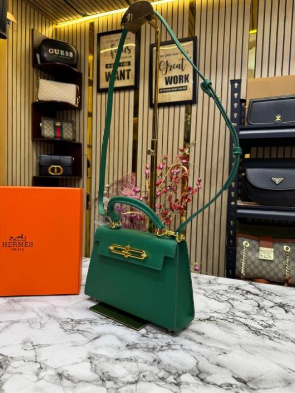 Hermes Kelly Top Handle Bag With Box (Green)
