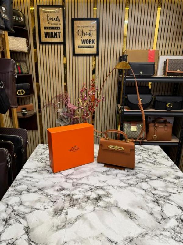 Hermes Kelly Top Handle Bag With Box (Brown)