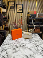 Hermes Kelly Top Handle Bag With Box (White)