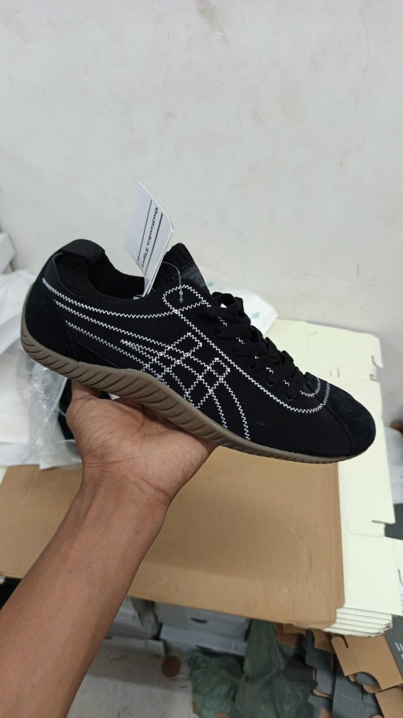 Onitsuka Tiger "Sclaw Black White" #228