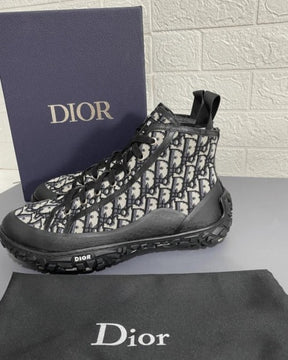 Dior B28 High Black Beige With All Accessories 784