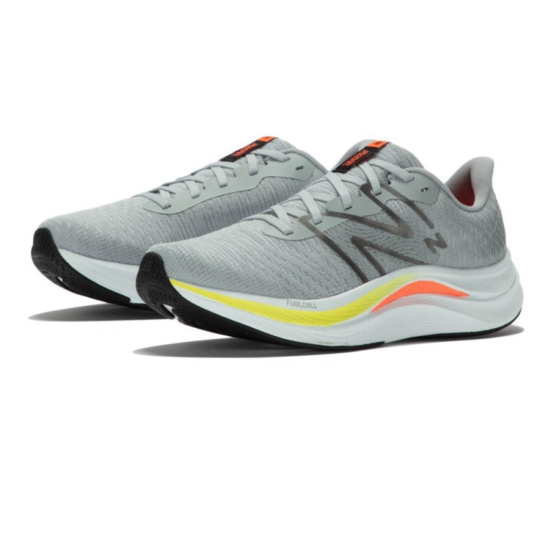 New Balance FuelCell Propel V4