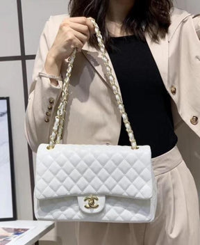 Chanel  jumbo  shoulder  bag  with  og  box(1119 white)