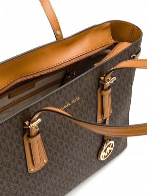 Michael  kors  voyager jet set print tote bag with dust bag 423