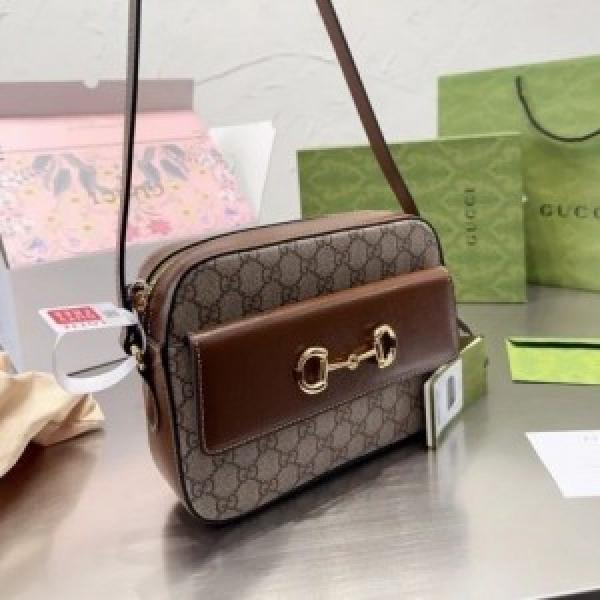 Gucci  Mini  Bag  with  Interlocking  GWhere  Elegance  Meets  Petite  Glamour  dubble  Box  packing  carrybag  1871