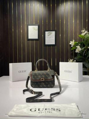 GUESS  Womens  Ginevra  Shoulder  Bag  with  box  2071