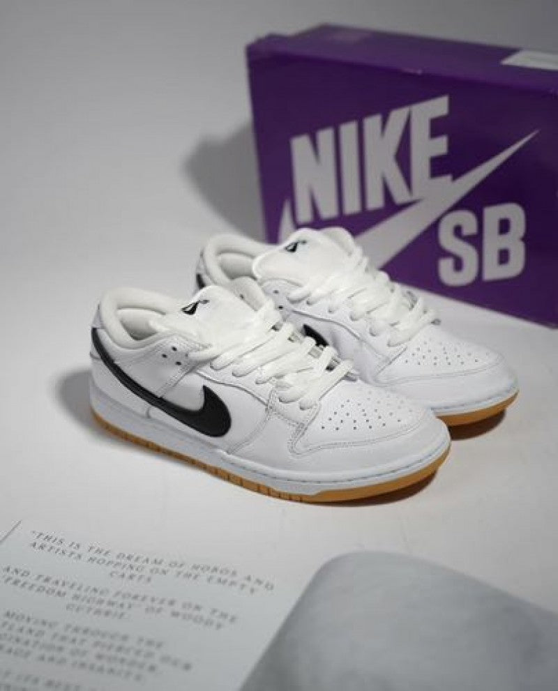 Nikee SB Dunk Low White Gum