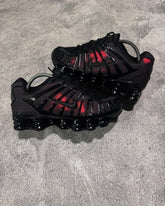 Airmax shox TL Black Red Thermal colour change