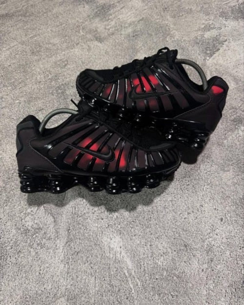 Airmax shox TL Black Red Thermal colour change