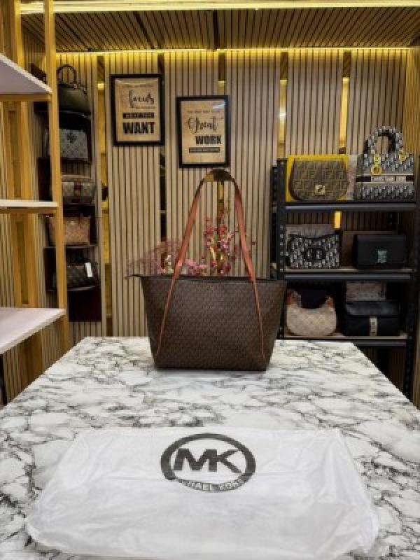 MICHAEL  KORS WHITNEY SIGNATURE SHOULDER BAG WITH DUST BAG PREMIUM QUALITY (COFFEE BROWN)