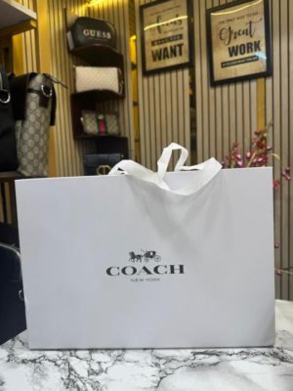 COAC  H FIELD TOTE PREMIUM QUALITY BAG WITH OG MAGNETIC BOX DUST BAG