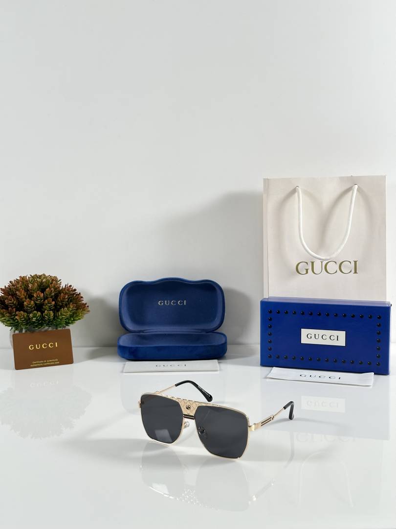 Gucci 0318 Gold Black